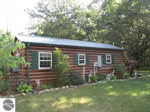 8176 W Fillmore Rd, Sumner, MI 48889 photo 23
