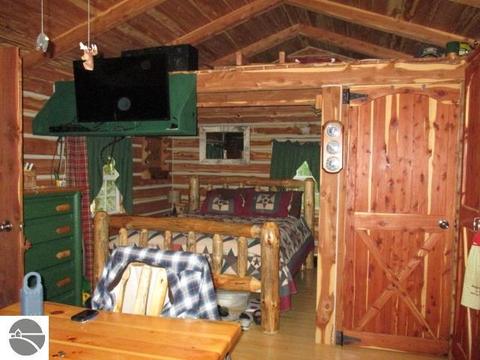 8176 W Fillmore Rd, Sumner, MI 48889 photo 6