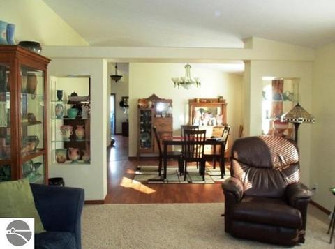 133 Alyson Ln, Ithaca, MI 48847 photo 7