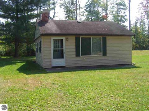 7457 Oconnor Dr, Hale, MI 48739 photo 1