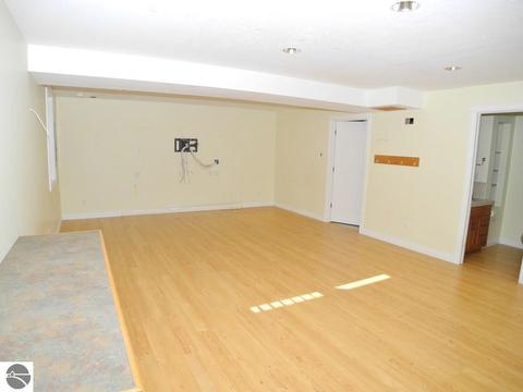 5544 E Kabat Rd, Cedar, MI 49621 photo 25