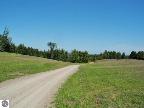 5544 E Kabat Rd, Cedar, MI 49621 photo 10