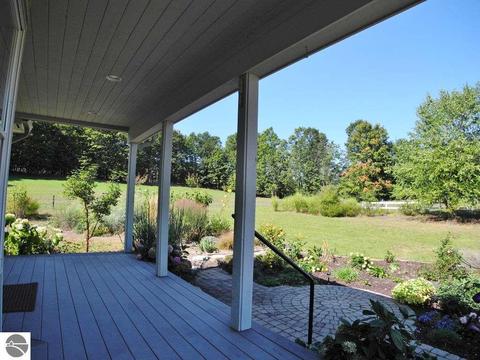 5544 E Kabat Rd, Cedar, MI 49621 photo 4