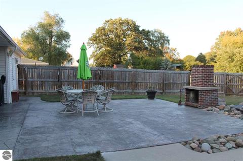 530 N Main St, Ithaca, MI 48847 photo 3