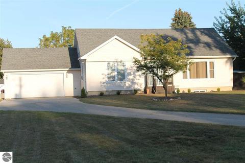 530 N Main St, Ithaca, MI 48847 photo 1