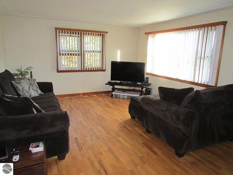 8624 S Schomberg Rd, Cedar, MI 49621 photo 3