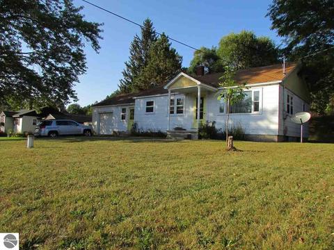 8624 S Schomberg Rd, Cedar, MI 49621 photo 15