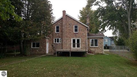 527 E Cedar, Standish, MI 48658 photo 2