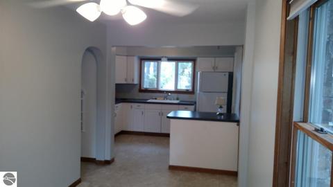 527 E Cedar, Standish, MI 48658 photo 5