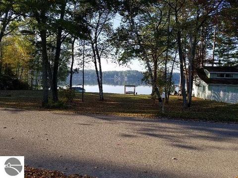 2600 Birchpoint, Lupton, MI 48635 photo 2