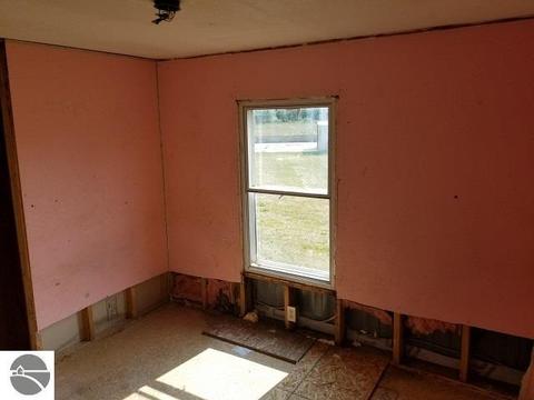 3220 N Ferris Rd, Sumner, MI 48889 photo 8