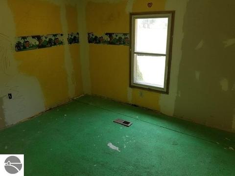 3220 N Ferris Rd, Sumner, MI 48889 photo 6
