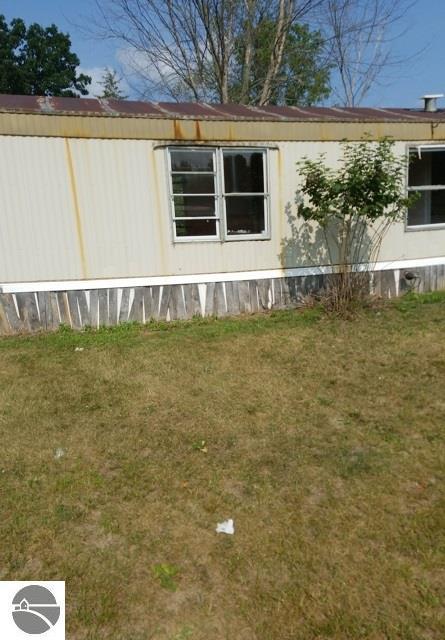 3220 N Ferris Rd, Sumner, MI 48889 photo 15