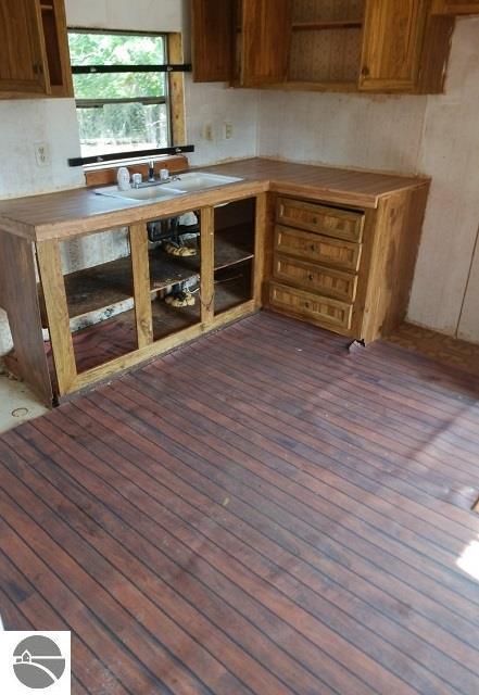 3220 N Ferris Rd, Sumner, MI 48889 photo 3
