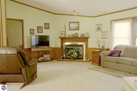 10380 E Wing Rd, Shepherd, MI 48883 photo 5