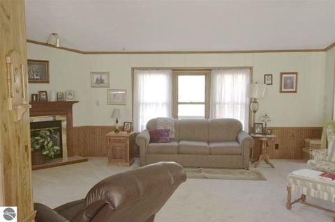 10380 E Wing Rd, Shepherd, MI 48883 photo 3