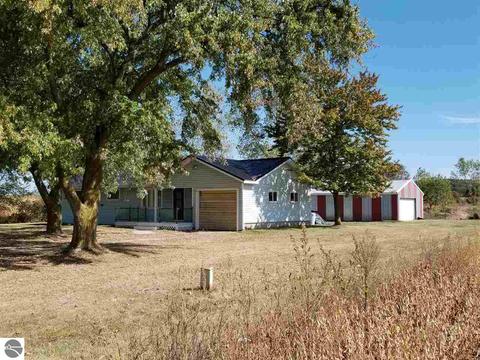 1780 N Jerome Rd, Ithaca, MI 48847 photo 1