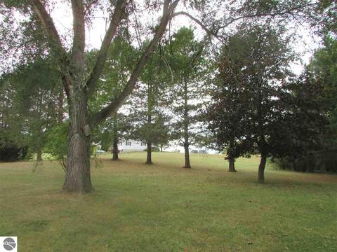 7090 E Pleasant Valley Rd, Shepherd, MI 48883 photo 6