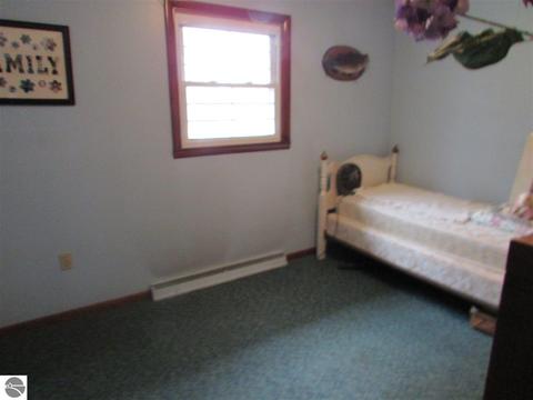 7090 E Pleasant Valley Rd, Shepherd, MI 48883 photo 14