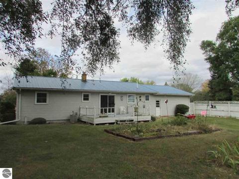 7090 E Pleasant Valley Rd, Shepherd, MI 48883 photo 7