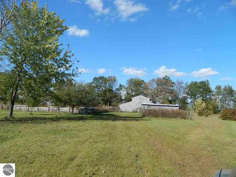 11650 W Remick Rd, Blanchard, MI 49310 photo 4