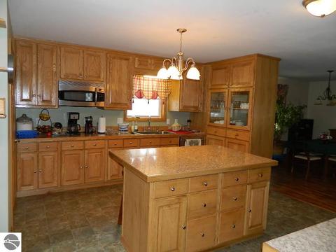 11650 W Remick Rd, Blanchard, MI 49310 photo 9