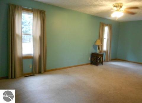 232 S Brown St, Ithaca, MI 48847 photo 8