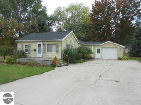 232 S Brown St, Ithaca, MI 48847 photo 1