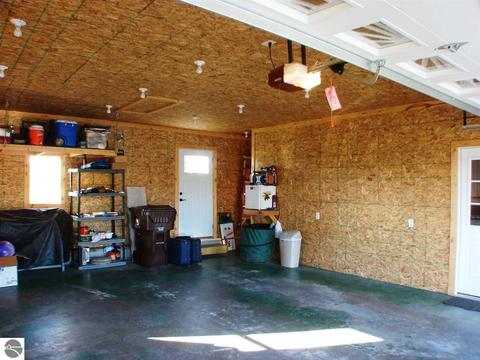 328 E Saint Charles Rd, Ithaca, MI 48847 photo 8