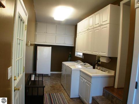 328 E Saint Charles Rd, Ithaca, MI 48847 photo 37