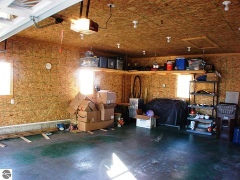 328 E Saint Charles Rd, Ithaca, MI 48847 photo 7