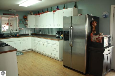 11385 E Walton Rd, Shepherd, MI 48883 photo 14