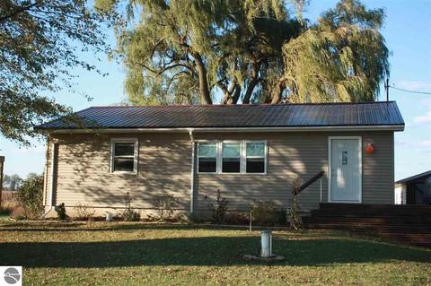 11385 E Walton Rd, Shepherd, MI 48883 photo 2
