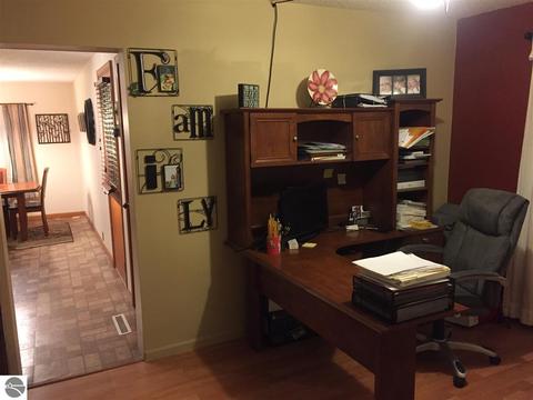 430 Maple, Ithaca, MI 48847 photo 13