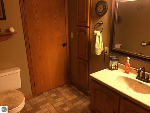 430 Maple, Ithaca, MI 48847 photo 25