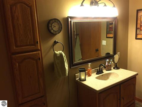 430 Maple, Ithaca, MI 48847 photo 26