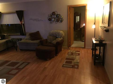 430 Maple, Ithaca, MI 48847 photo 19