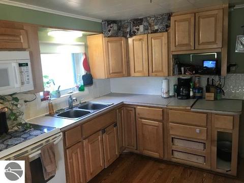 1014 Valley Ave, Elberta, MI 49628 photo 25