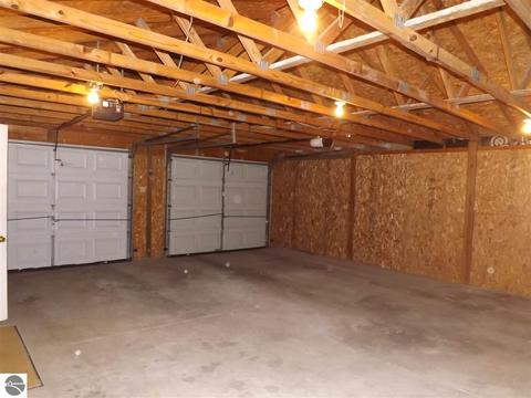 10795 Pine St, Sumner, MI 48889 photo 28