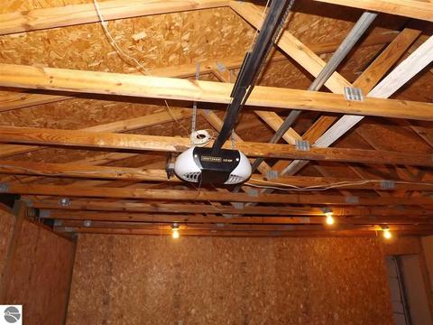 10795 Pine St, Sumner, MI 48889 photo 32