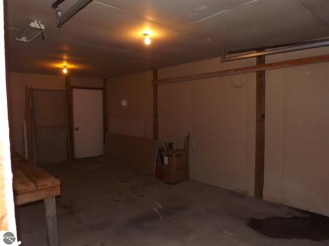 10795 Pine St, Sumner, MI 48889 photo 29