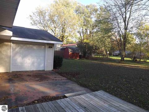 10795 Pine St, Sumner, MI 48889 photo 54