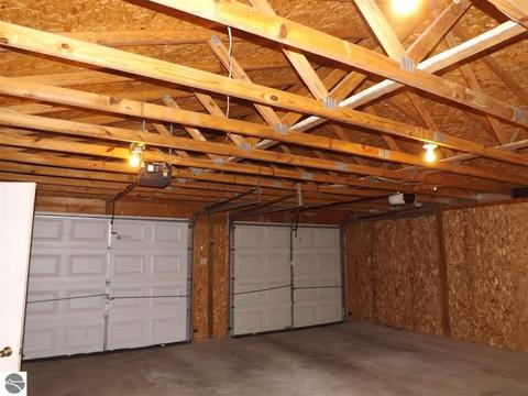 10795 Pine St, Sumner, MI 48889 photo 34