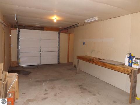 10795 Pine St, Sumner, MI 48889 photo 30