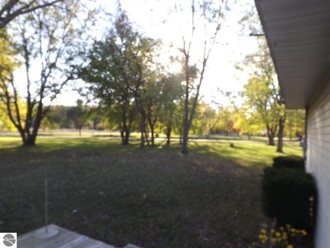10795 Pine St, Sumner, MI 48889 photo 55