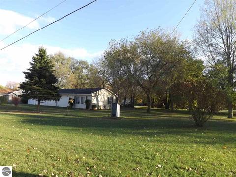 10795 Pine St, Sumner, MI 48889 photo 40