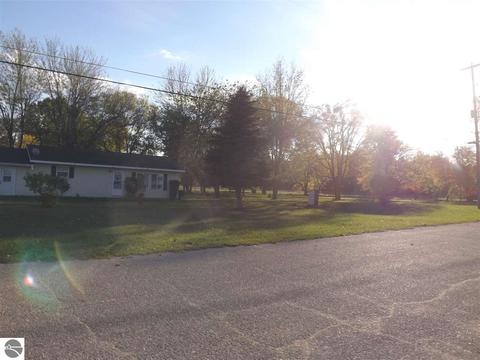 10795 Pine St, Sumner, MI 48889 photo 39