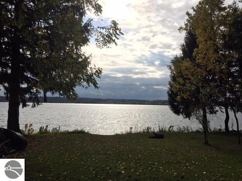 7038 E Kelenski Dr, Cedar, MI 49621 photo 5