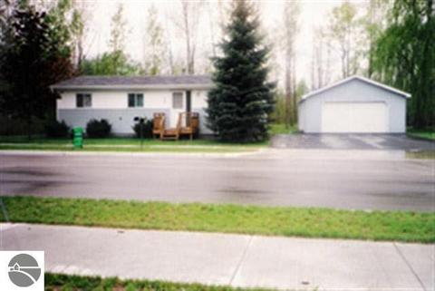 535 W Michigan Ave, Au Gres, MI 48703 photo 1