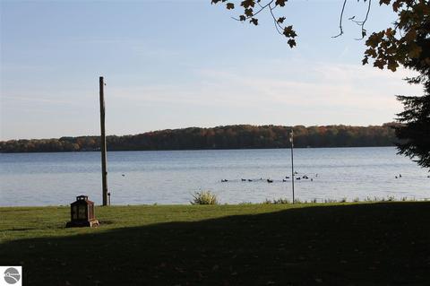 4159 E Shore Dr, Grawn, MI 49637 photo 33